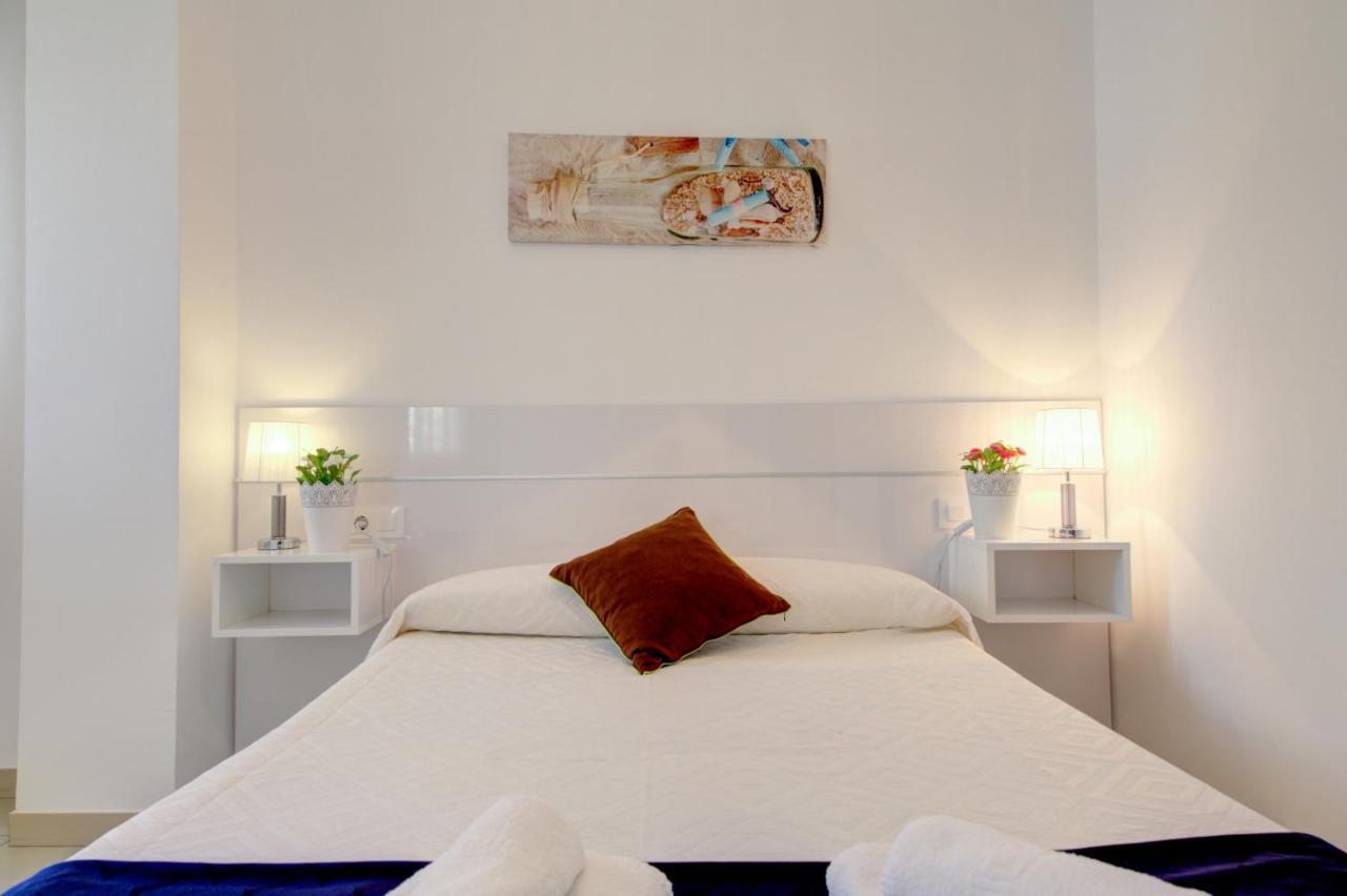 Apartamento Las Palmeras Nerja Exteriör bild