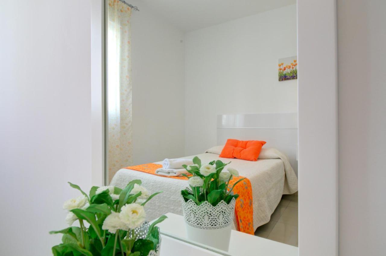 Apartamento Las Palmeras Nerja Exteriör bild