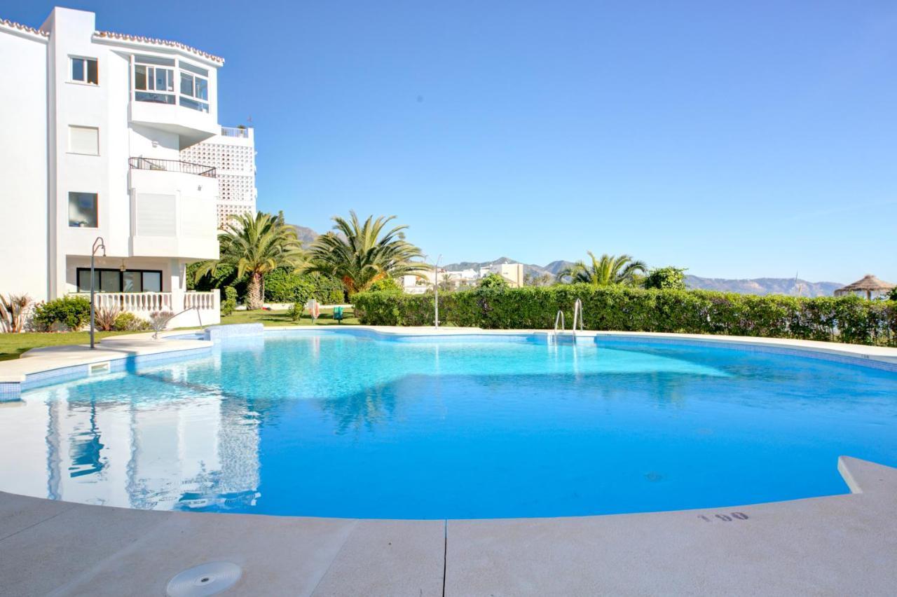 Apartamento Las Palmeras Nerja Exteriör bild
